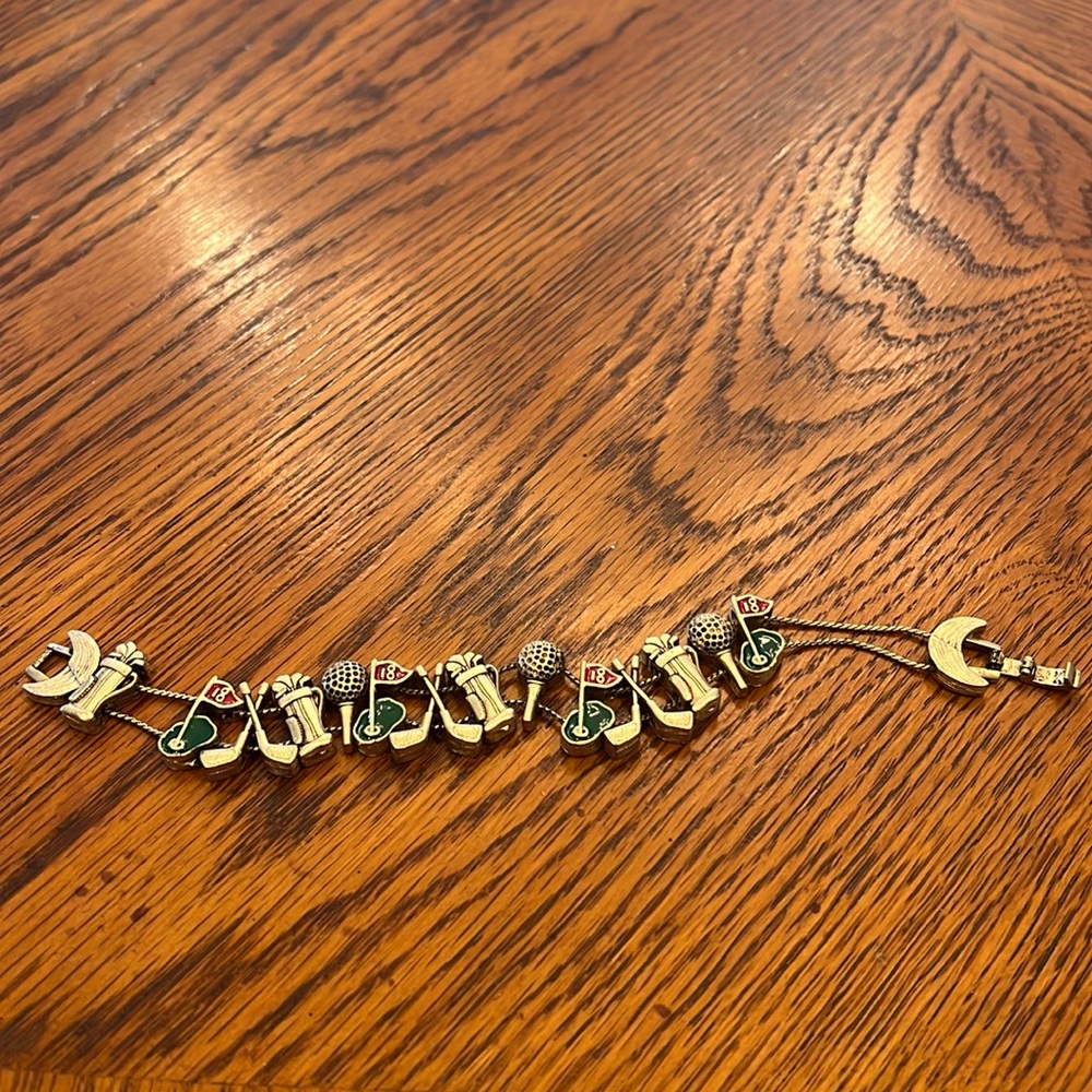 Beautiful vintage golf charm bracelet